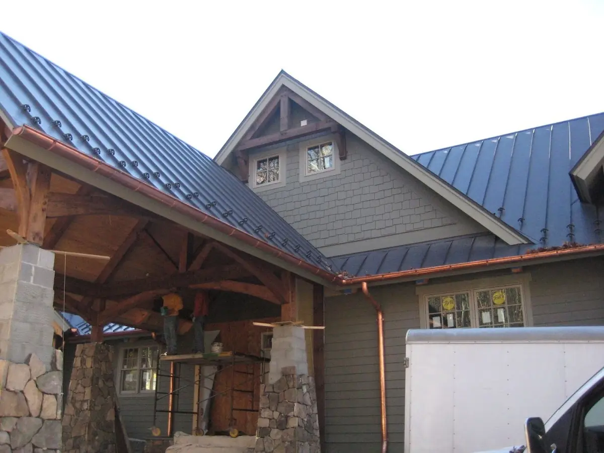 Craftsman Roofing team delivering quality roofing work in Sweetwater Estates